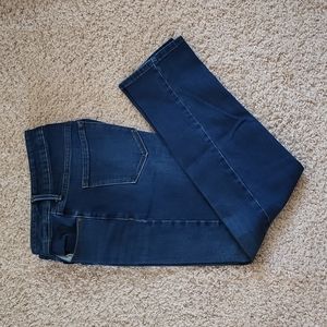 Old Navy jeans size 6 short